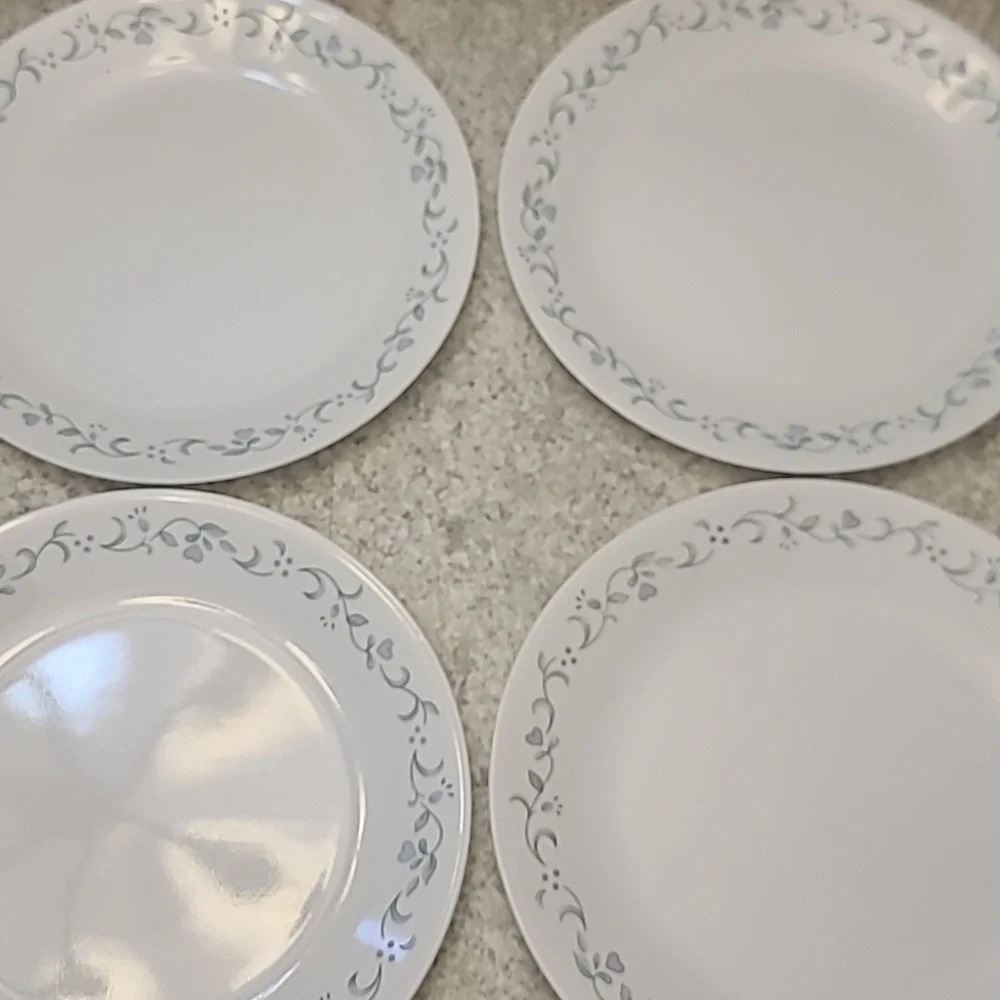 Corelli by Corning 10 in dinner plate Made in the USA Set of 4